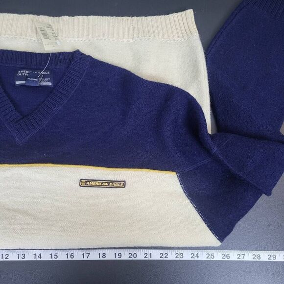 American Eagle Mens Wool V Neck Sweater Size XXL Navy Colorblock AE77 Cozy NWT - Picture 5 of 6